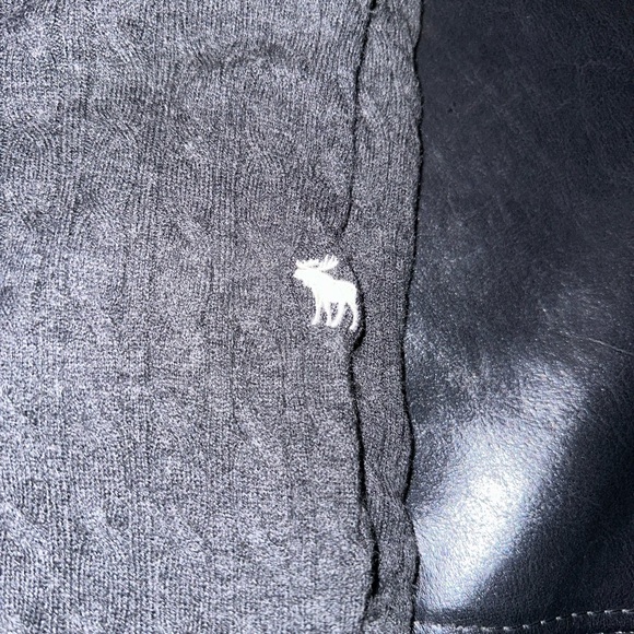 A&F Wool sweater. - Picture 3 of 11